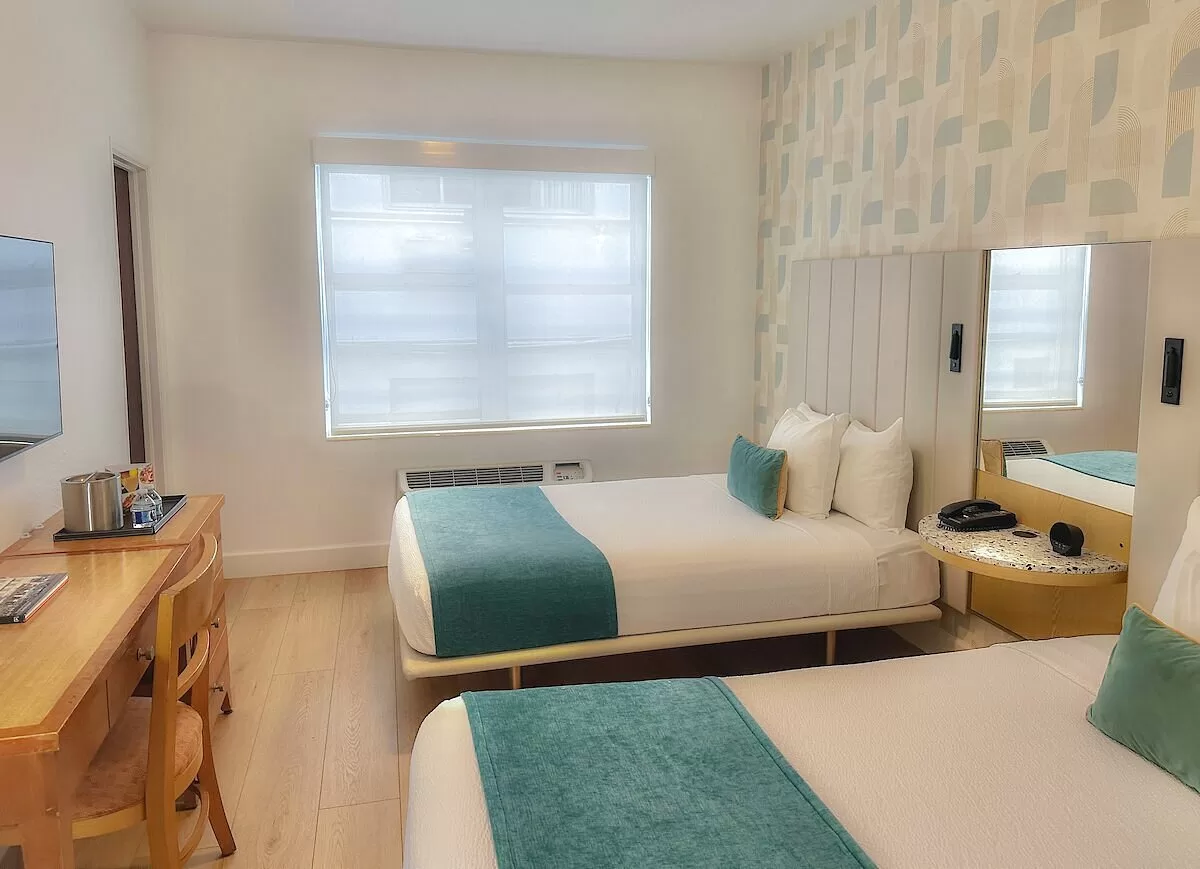 Standaardkamer met twee aparte bedden in het Hotel Avalon Miami Beach