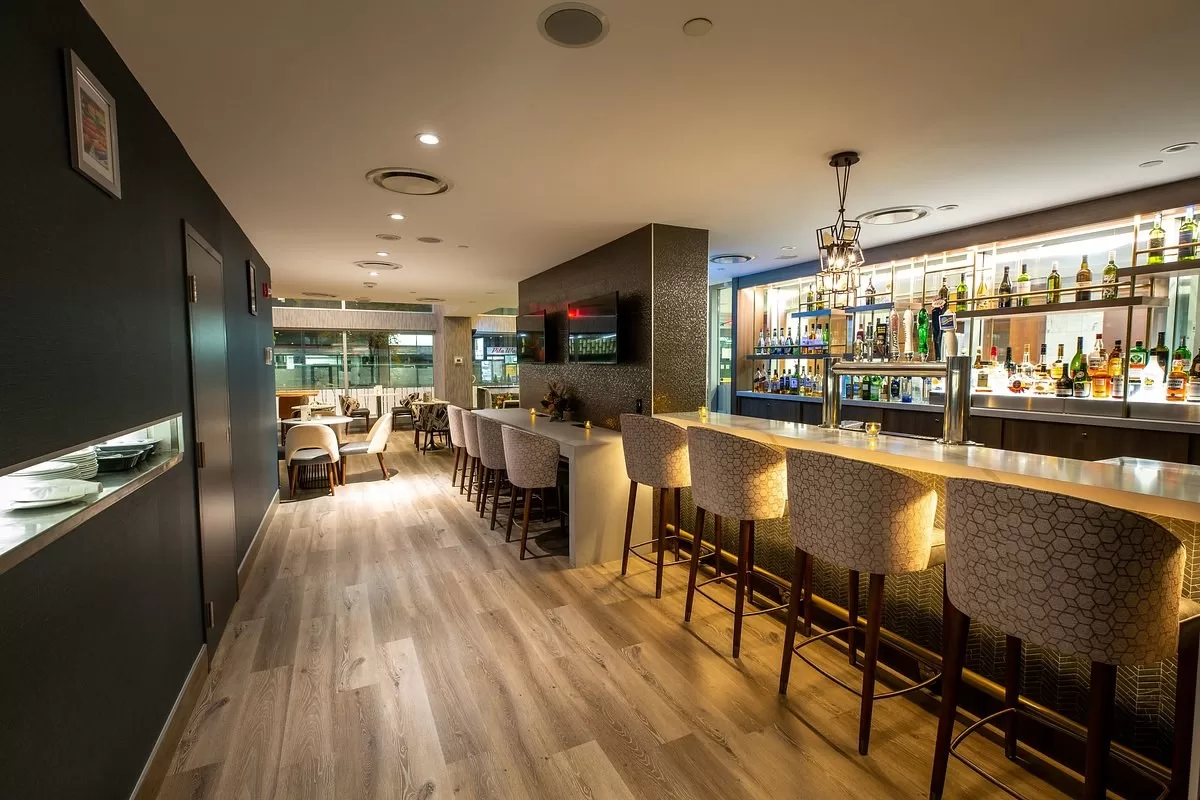 Bar/lounge in het Hotel Holiday Inn Toronto