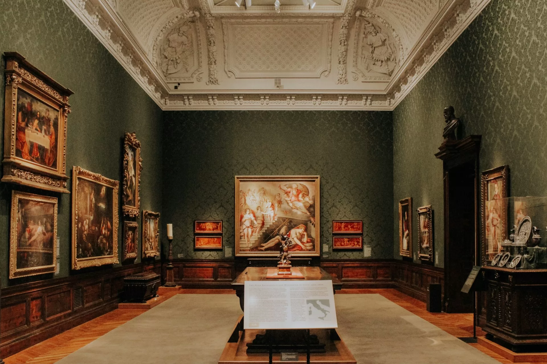 Een van de expositieruimtes van het Walters Art Museum in Baltimore Maryland