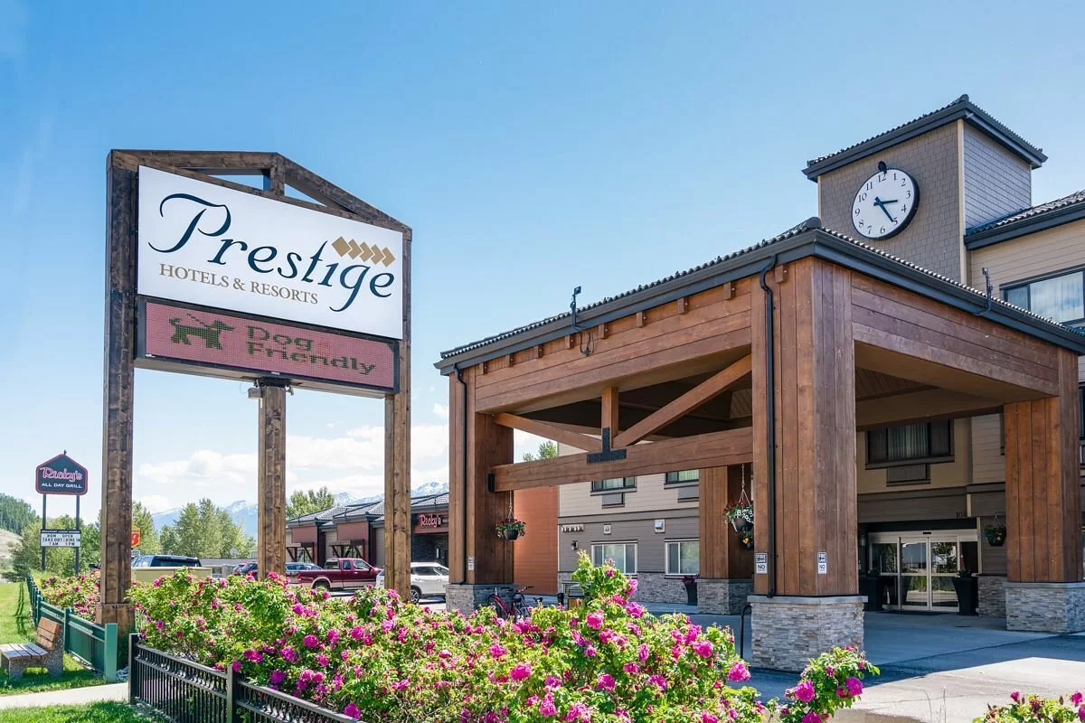 Exterior van het Hotel Prestige Inn Golden