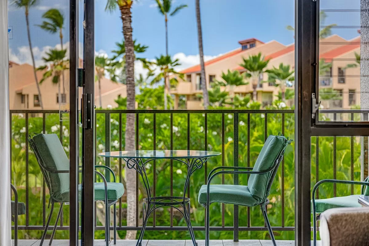 Balkon bij een hotelkamer in het Hotel Kamaole Sands Kihei