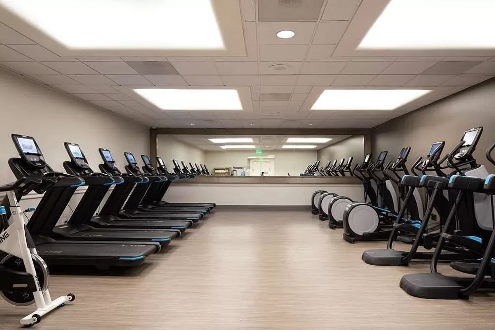 Fitnessruimte in het Hotel Hilton Los Angeles Airport Los Angeles