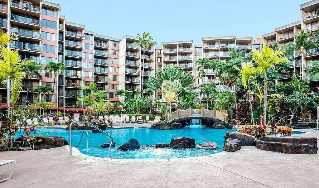 Exterior van het Hotel Aston Kaanapali Shores Lahaina met buitenzwembad