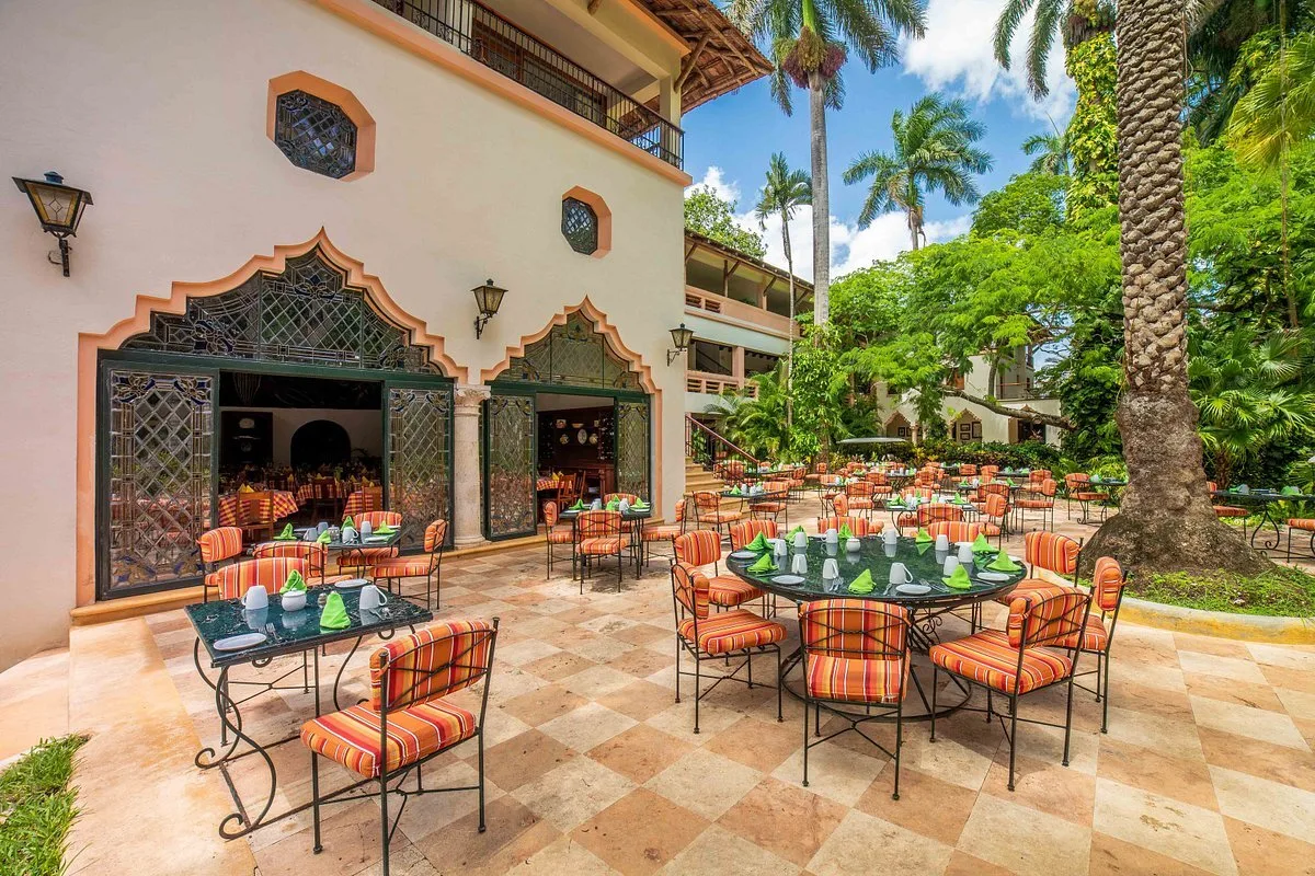 Terras bij het Hotel Mayaland Hotel Chichen Itza