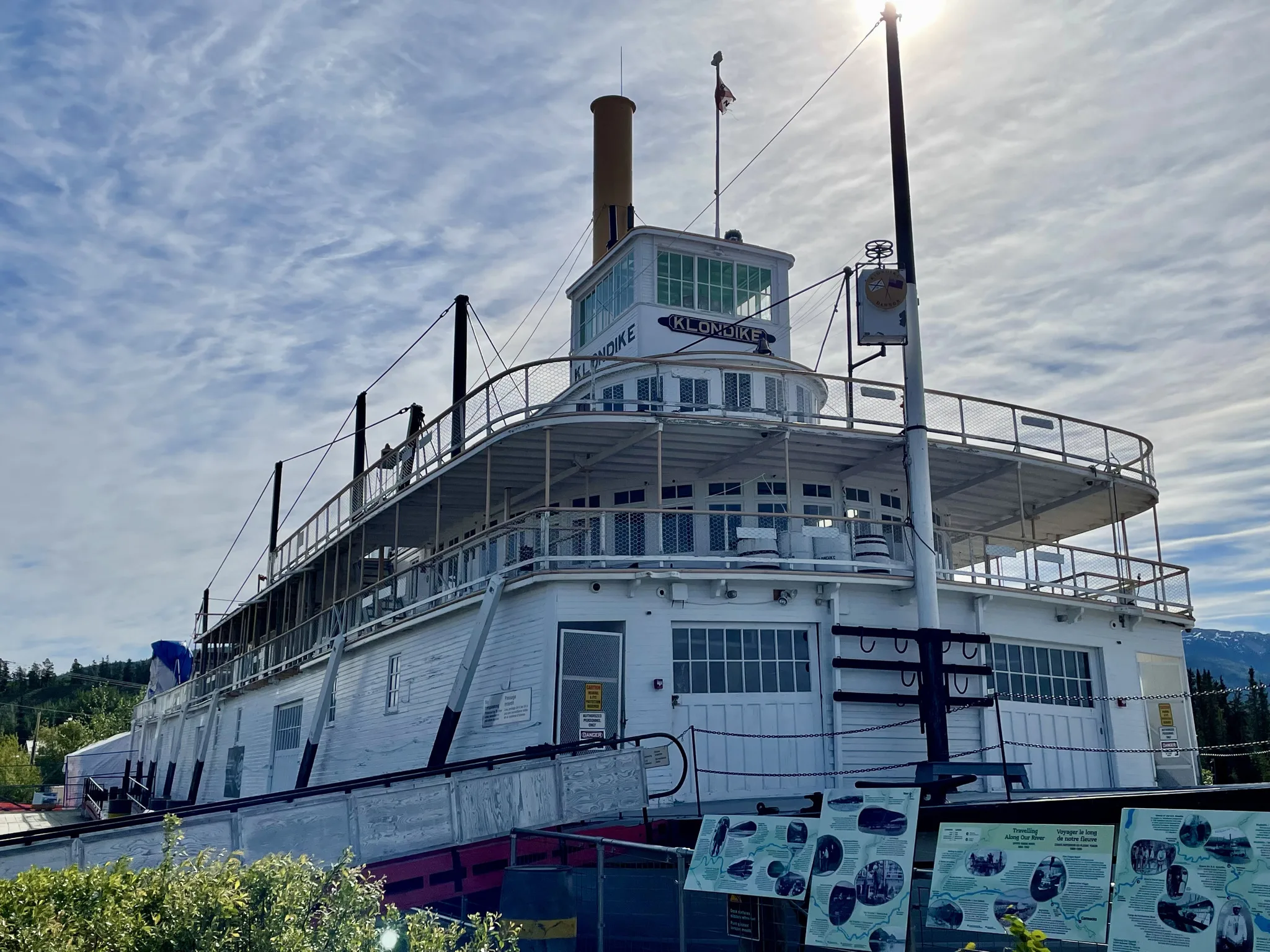 Een ouderwets schip in Alaska