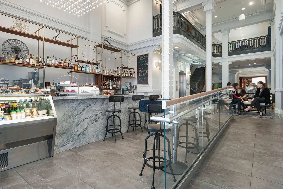 Café/bakkerij in het Axiom hotel