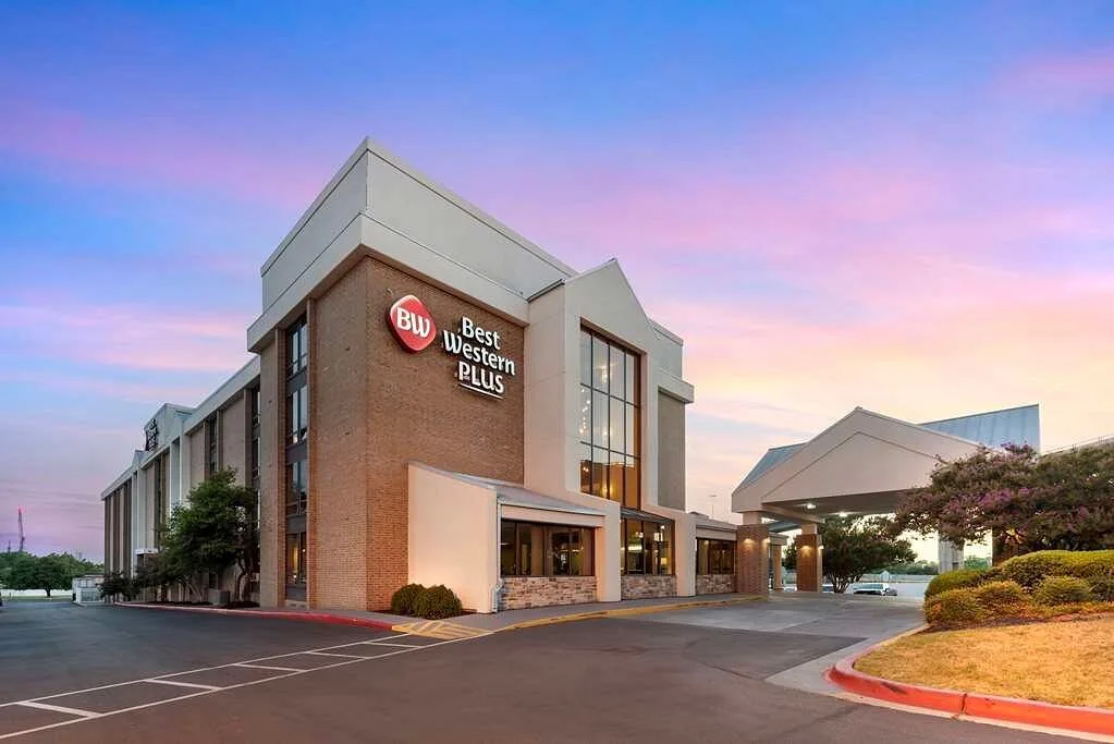 Vooraanzicht van het Hotel Best Western Plus Austin Central