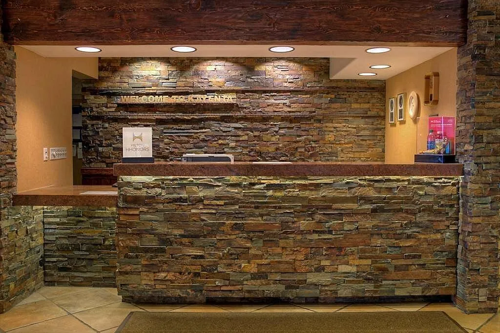 Rececptie in het Hotel Hampton Inn Kayenta