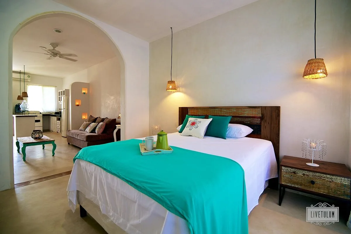 Standaardkamer met een aparte keuken en woonkamergedeelte in het Hotel Live Tulum