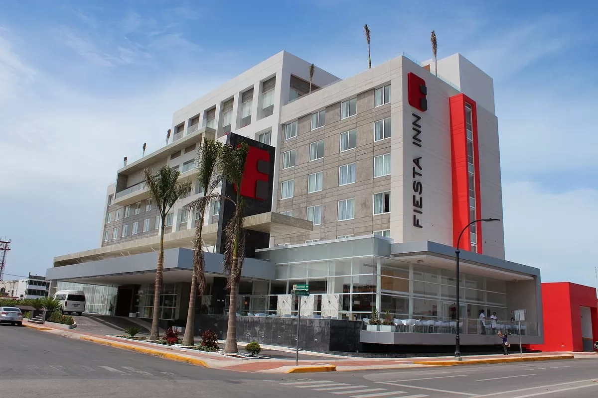 Exterior van het Hotel Fiesta Inn Chetumal