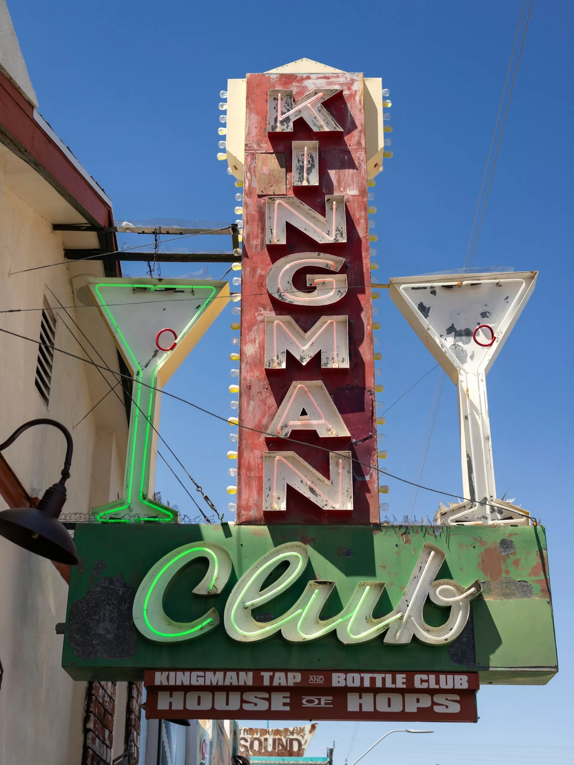 Uithangbord van een club in Kingman, Arizona