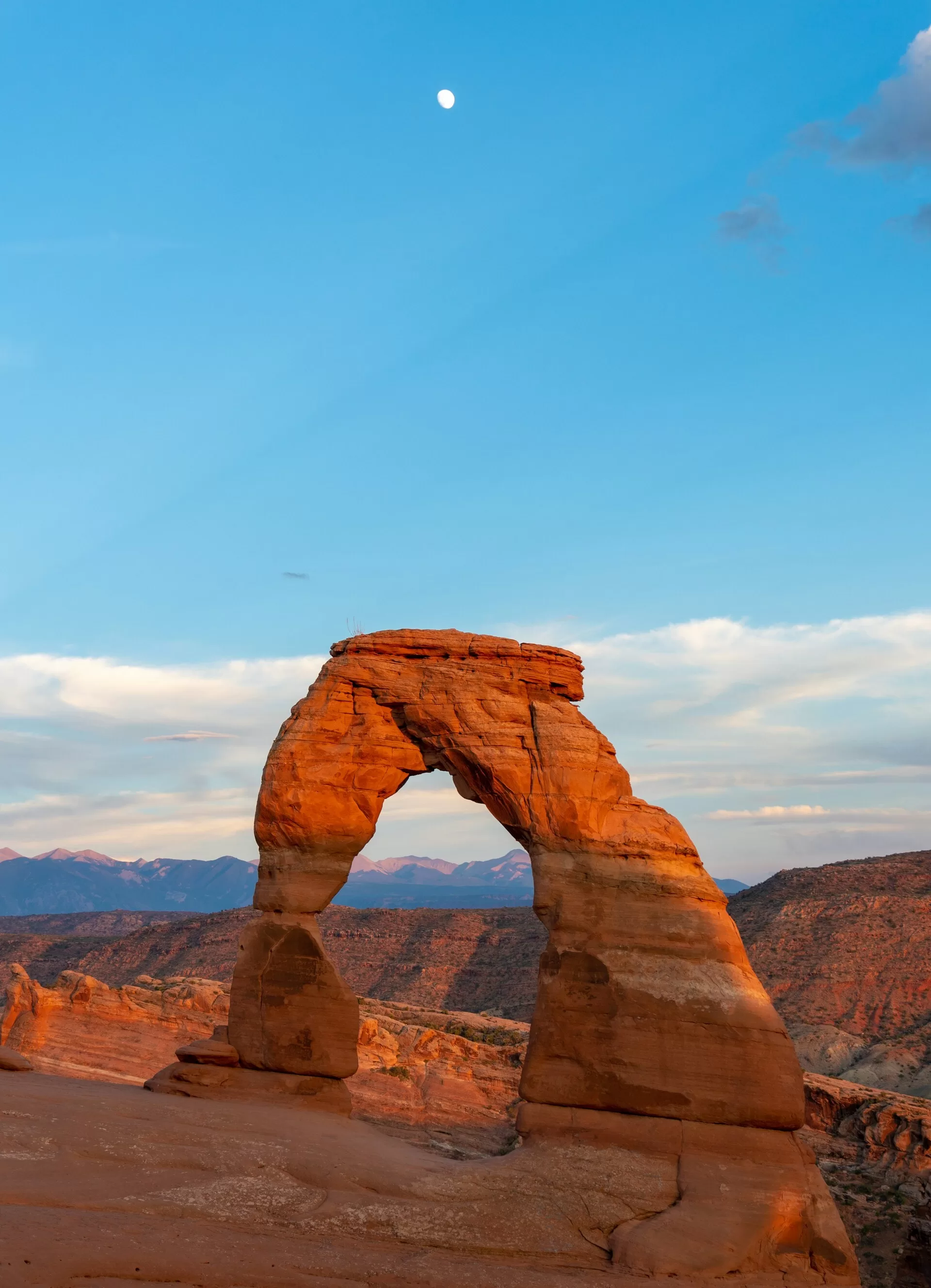 Rotsformaties in Arches National Park tijdens zonsondergang