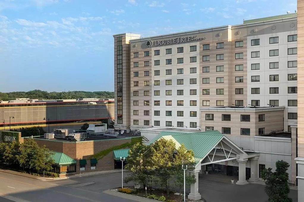 Exterior van het Hotel Double Tree Chicago Airport Rosemont
