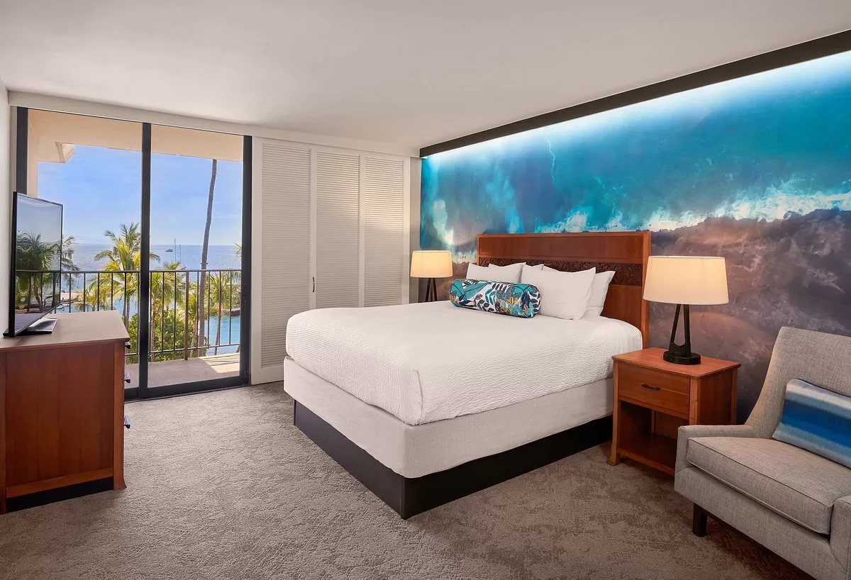 Standaardkamer met balkon in het Hotel Courtyard by Marriott King Kamehamehas Kona Beach Hotel Kailua Kona