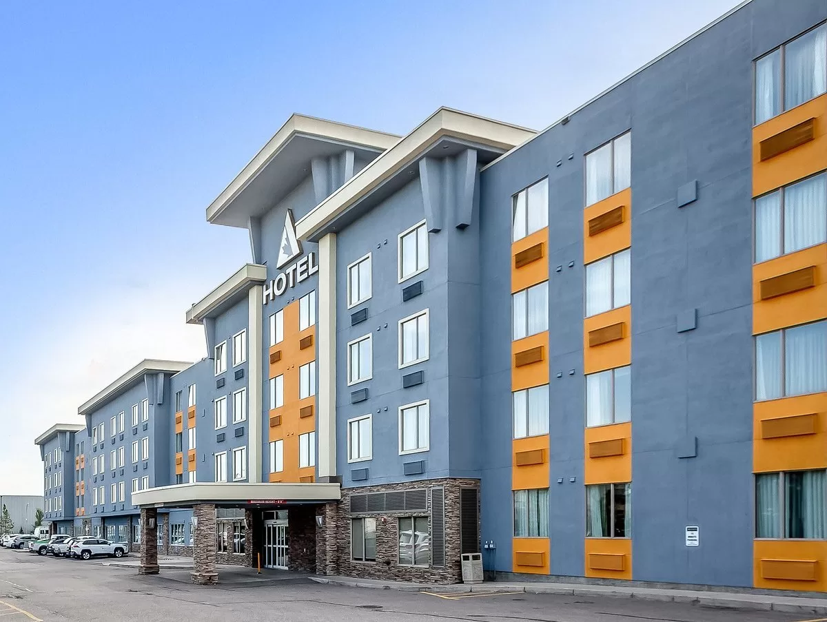 Exterior van het Acclaim Calgary Airport