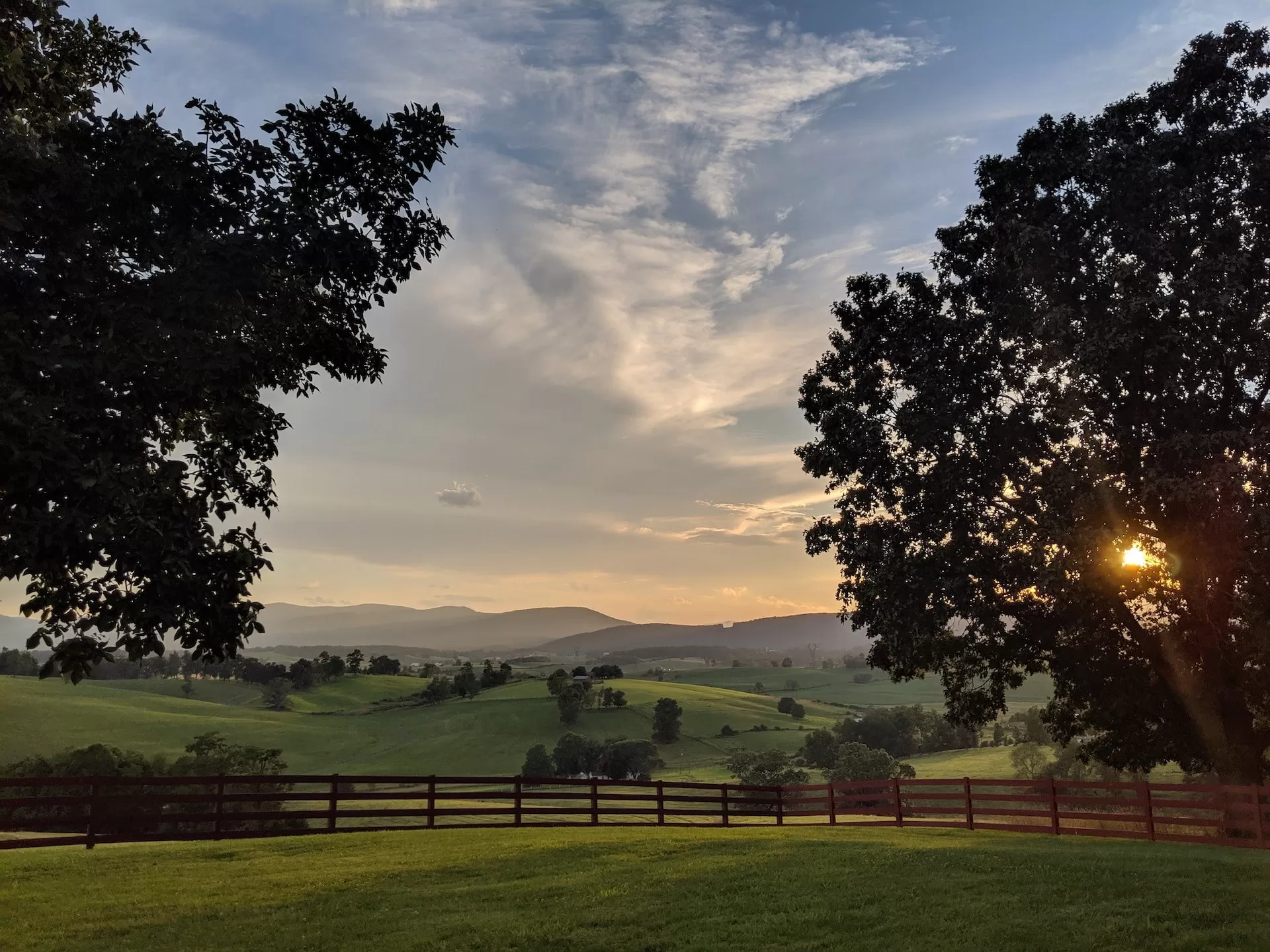 Shenandoah Valley National Park Virginia bij zonsondergang.