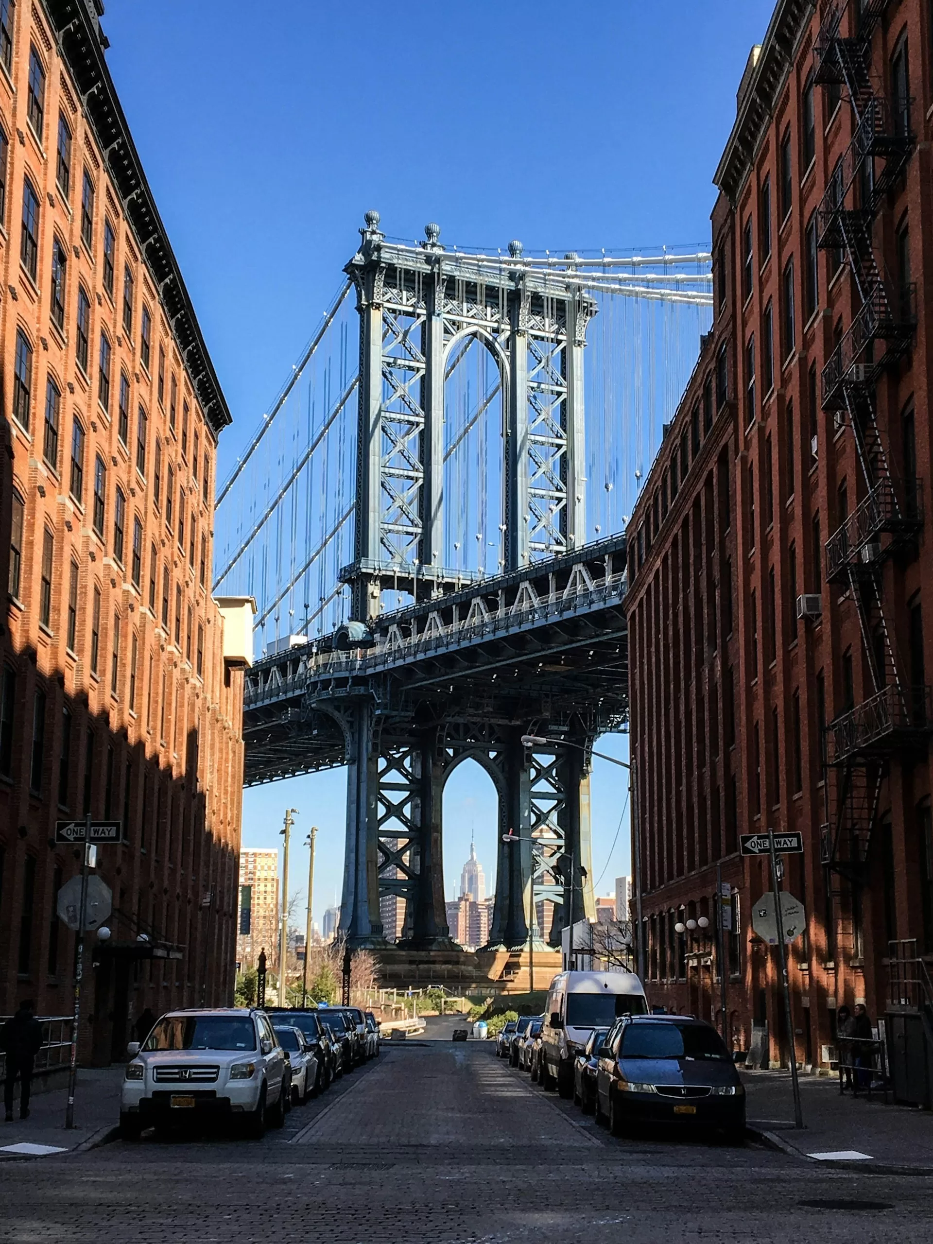 Die Manhattan-Brücke in New York City