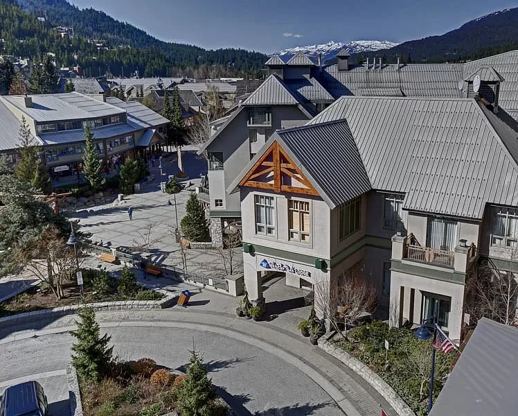 Exterior van het Hotel Whistler Peak Lodge