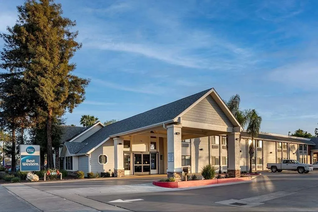 Exterior van het Best Western Town Country Lodge Tulare
